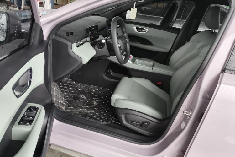 Used Roewe D6 2025 450km Deluxe Edition Driver Seat