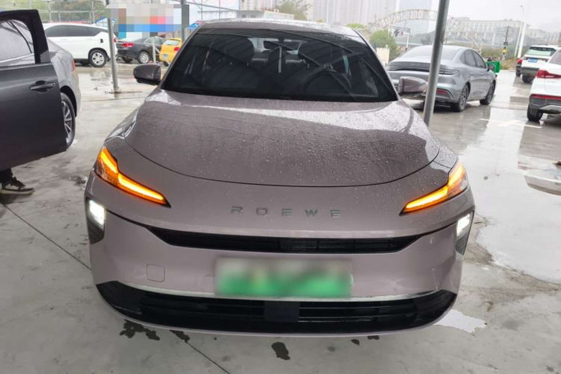 Used Roewe D6 2025 450km Deluxe Edition Front