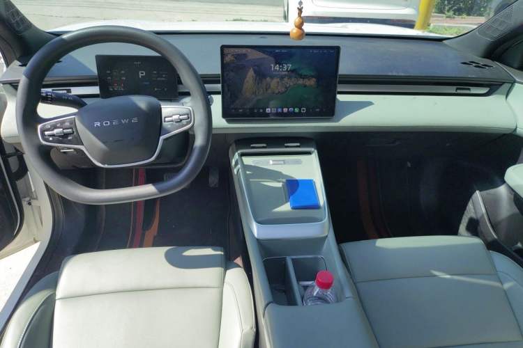 Used Roewe D6 2025 450km Deluxe Edition Center Console