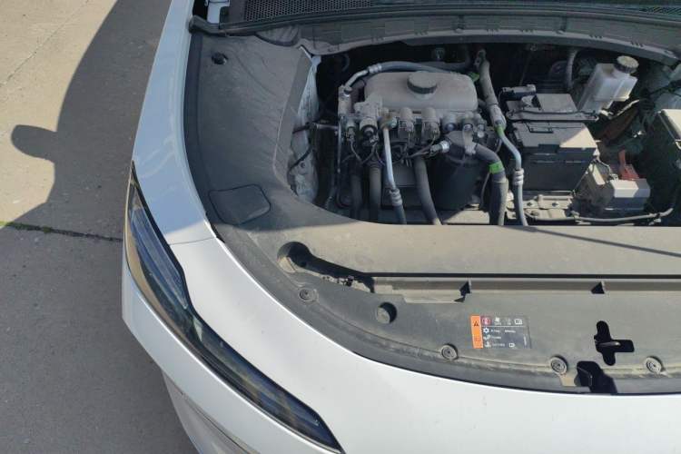 Used Roewe D6 2025 450km Deluxe Edition Engine Bay Right