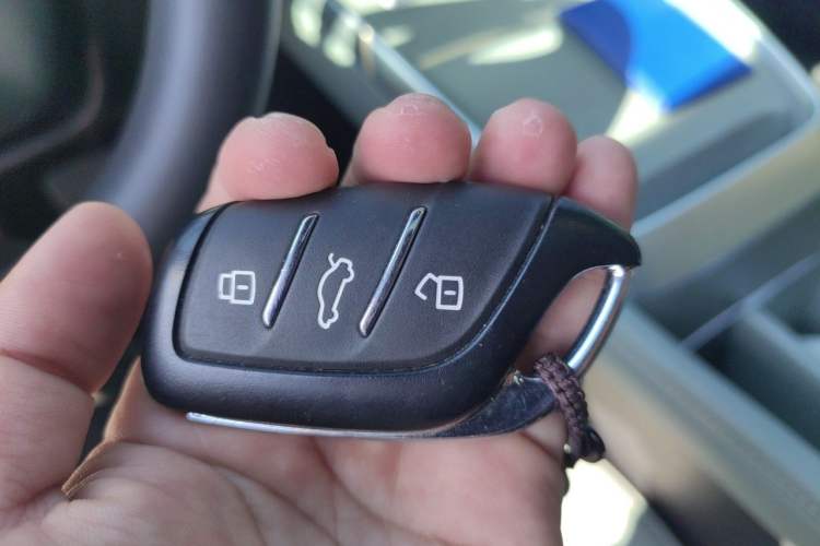 Used Roewe D6 2025 450km Deluxe Edition Vehicle Key