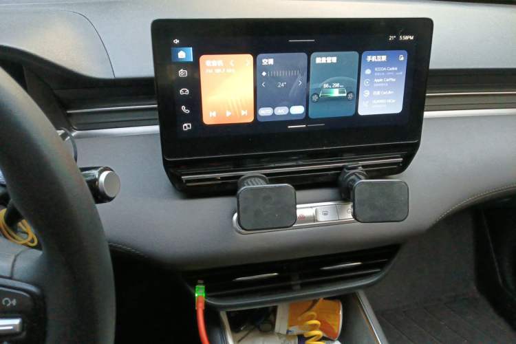 Used Roewe D6 2025 450 km Premium Edition Audio And AC Panel