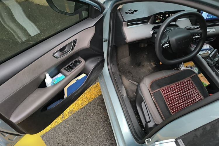 Used Roewe D6 2025 450 km Premium Edition Driver Seat