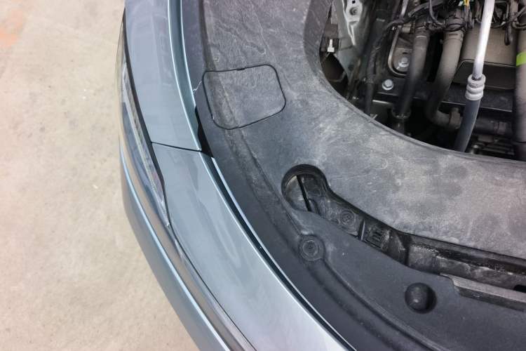 Used Roewe D6 2025 520km Smart Enjoyment Version Engine Bay Right
