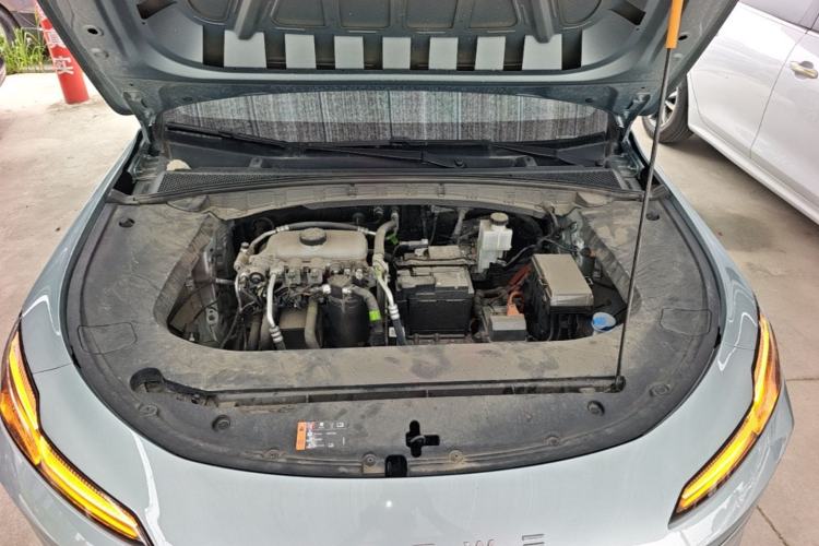 Used Roewe D6 2025 520km Smart Enjoyment Version Engine Bay