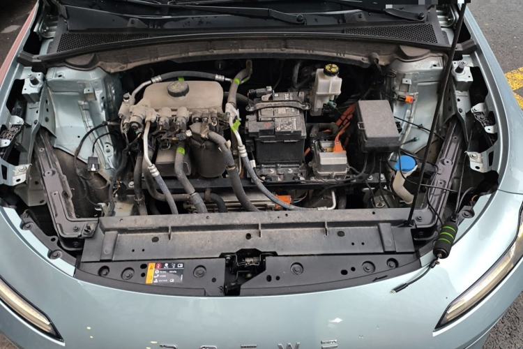 Used Roewe D6 2025 450 km Premium Edition Engine Bay