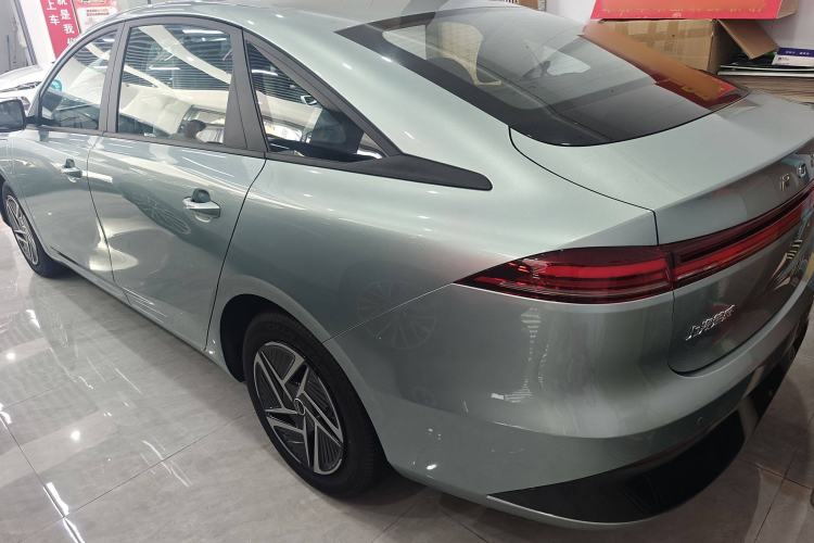 Used Roewe D6 2025 450 km Premium Edition Exterior 6