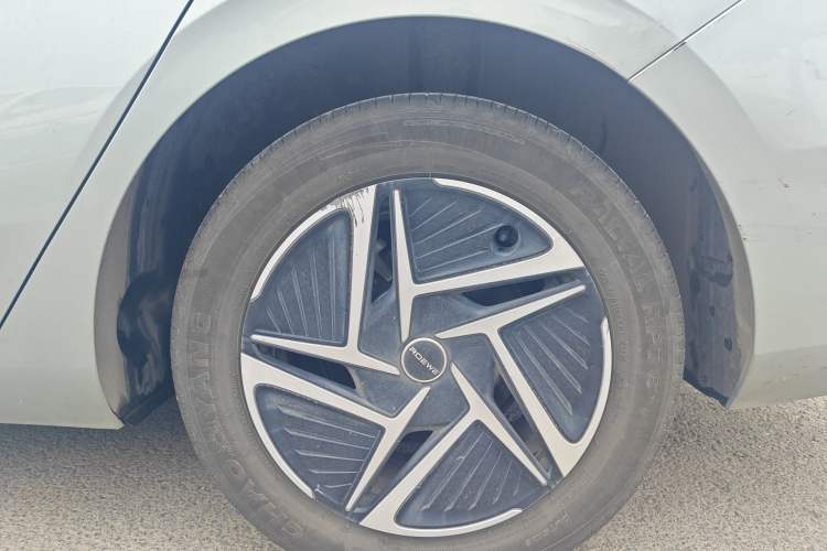 Used Roewe D6 2025 450 km Premium Edition Exterior 8