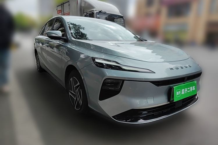 Used Roewe D6 2025 450 km Premium Edition Front Right 45 Deg