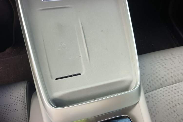 Used Roewe D6 2025 520km Smart Enjoyment Version Gear Lever