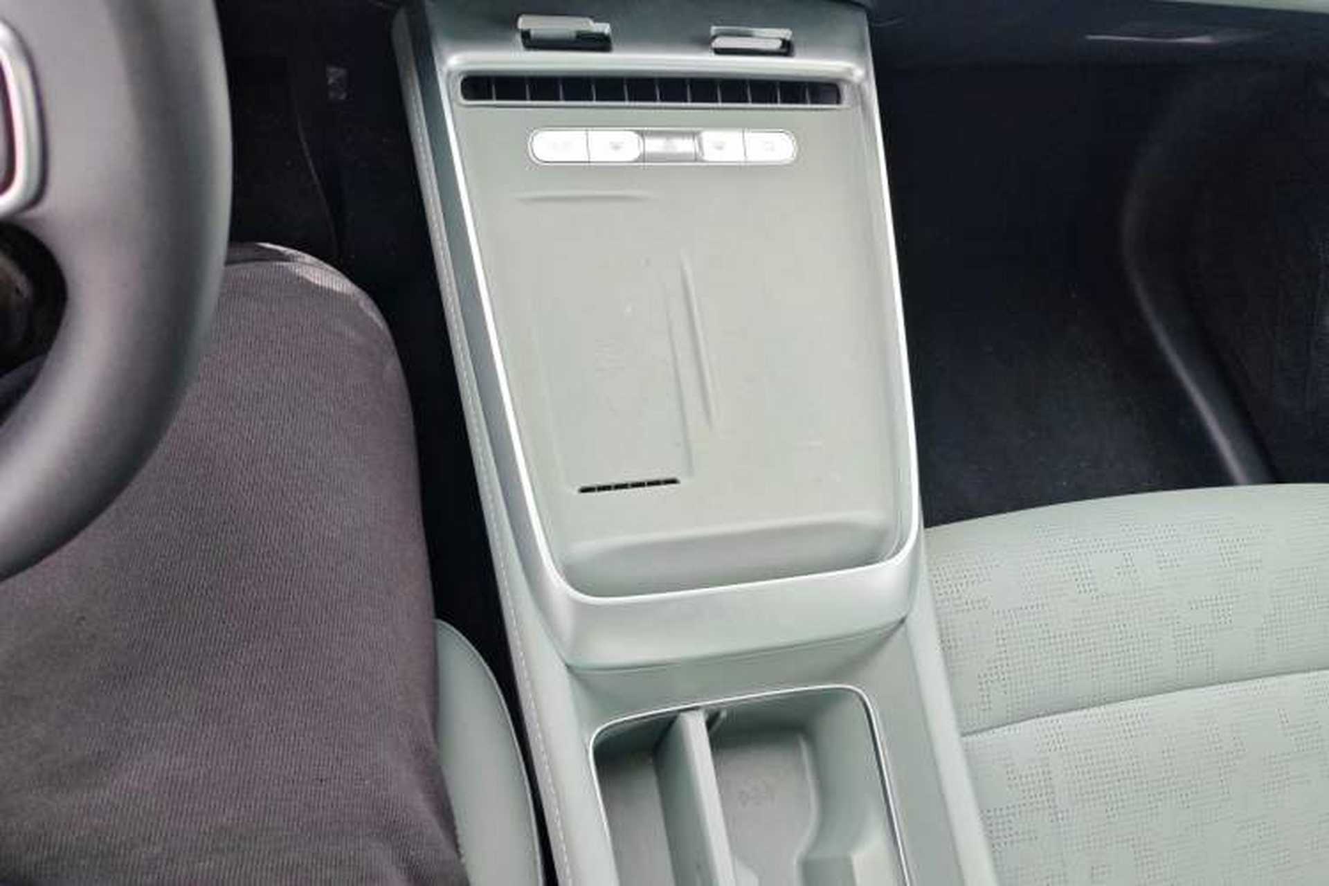 Used Roewe D6 2025 520km Smart Enjoyment Version Gear Lever