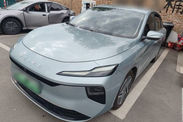 Used Roewe D6 2025 450 km Premium Edition