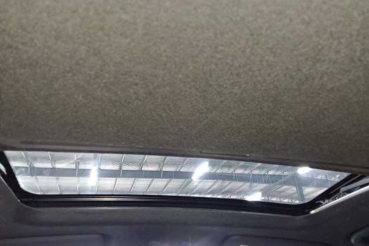 Used Roewe D6 2025 520km Smart Enjoyment Version Headliner