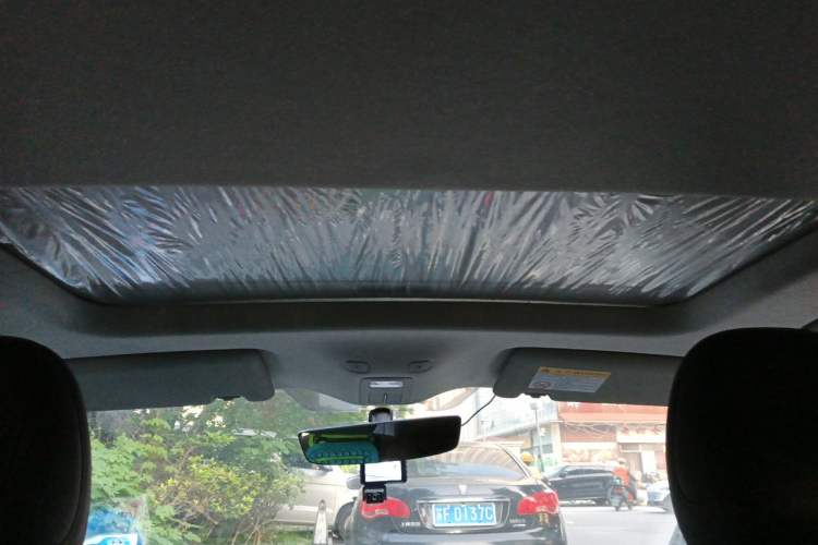 Used Roewe D6 2025 450 km Premium Edition Headliner