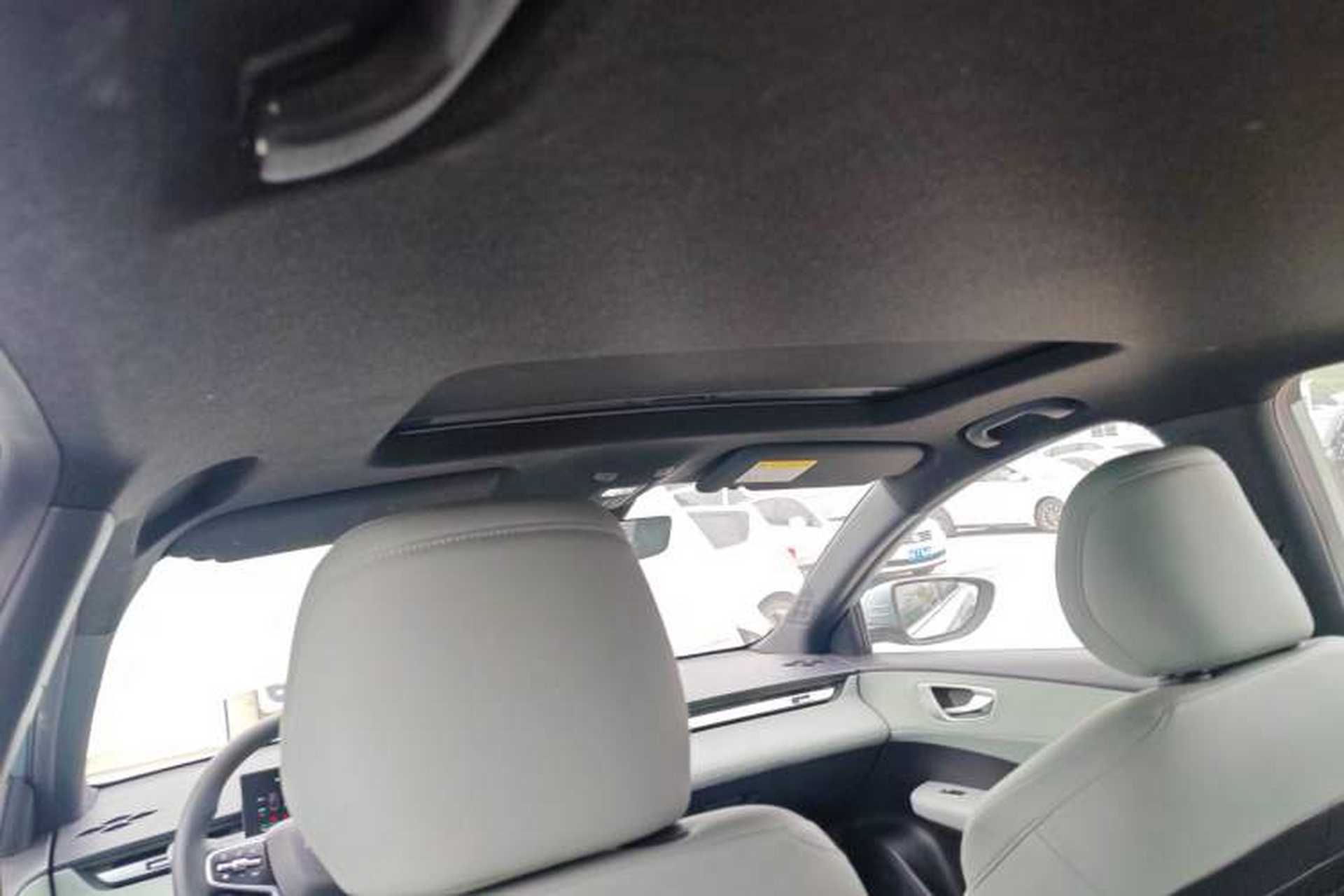 Used Roewe D6 2025 520km Smart Enjoyment Version Headliner
