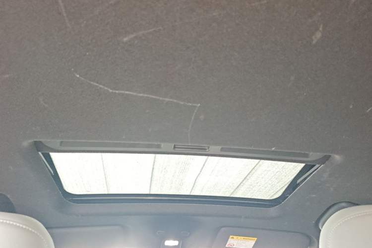 Used Roewe D6 2025 520km Smart Enjoyment Version Headliner
