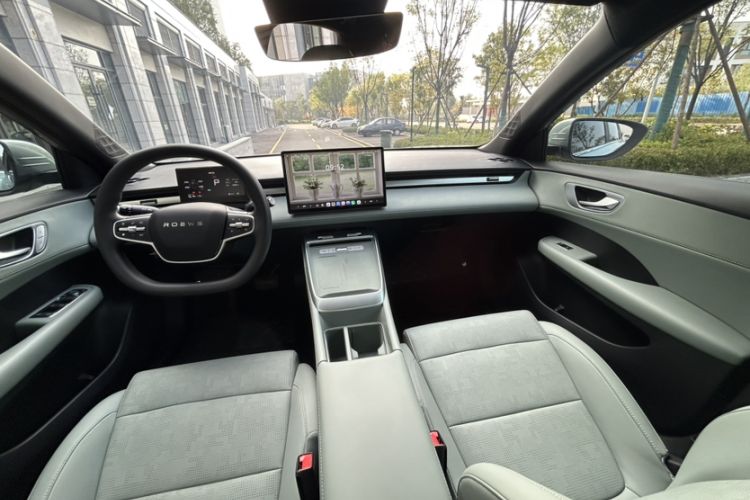 Used Roewe D6 2025 520km Smart Enjoyment Version Interior 1