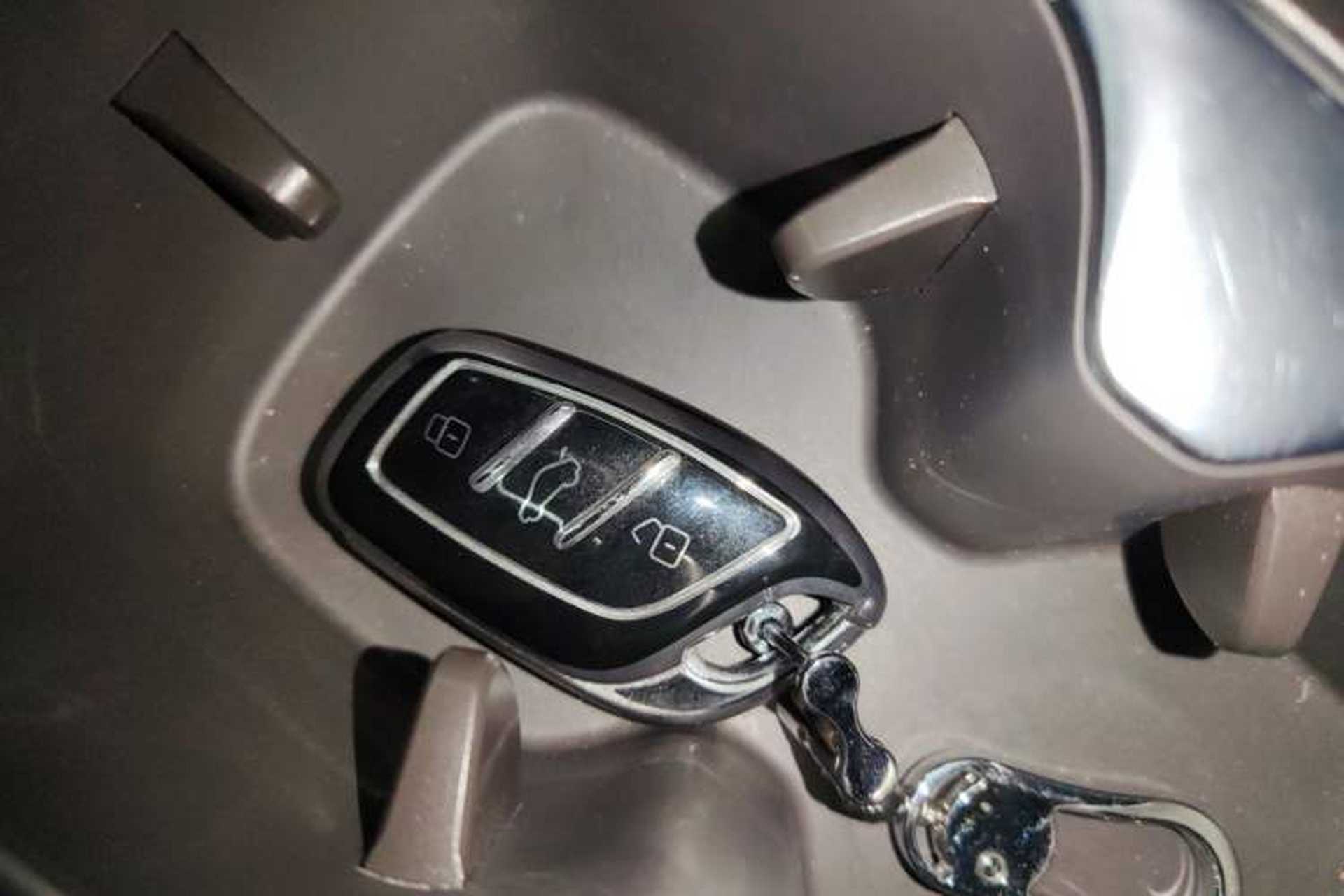 Used Roewe D6 2025 450 km Premium Edition Interior 1