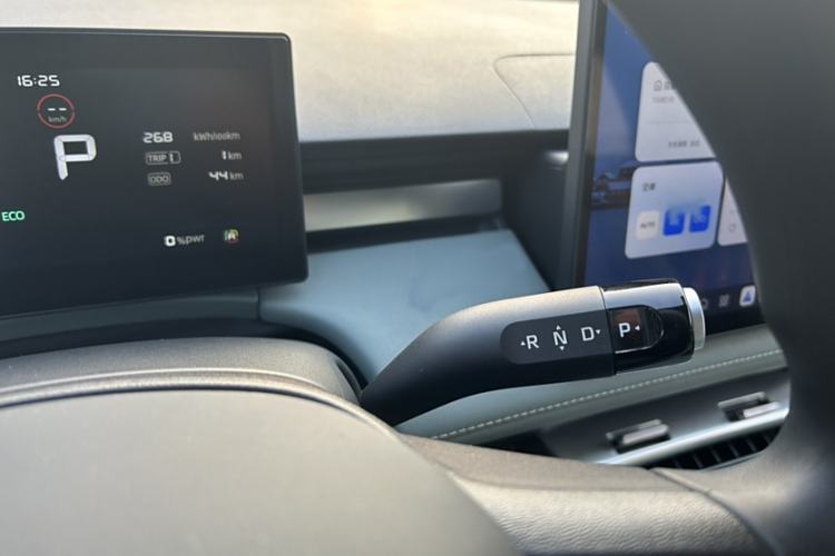 Used Roewe D6 2025 520km Smart Enjoyment Version Interior 10