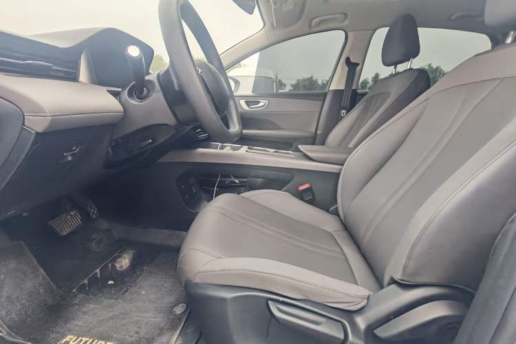 Used Roewe D6 2025 450 km Premium Edition Interior 2