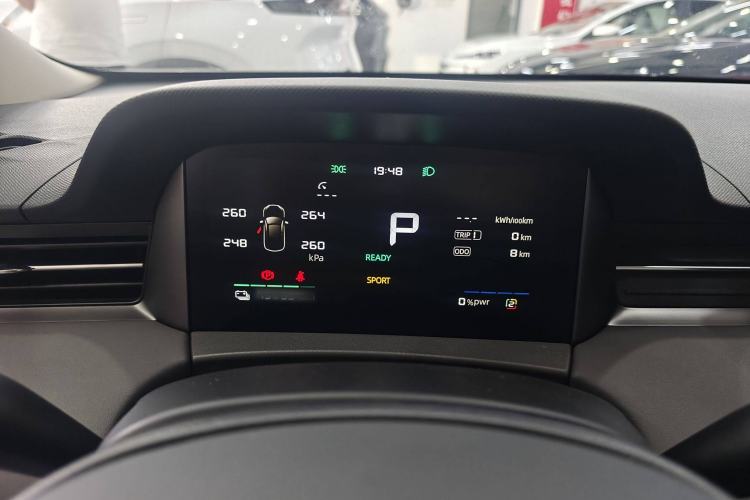 Used Roewe D6 2025 450 km Premium Edition Interior 2