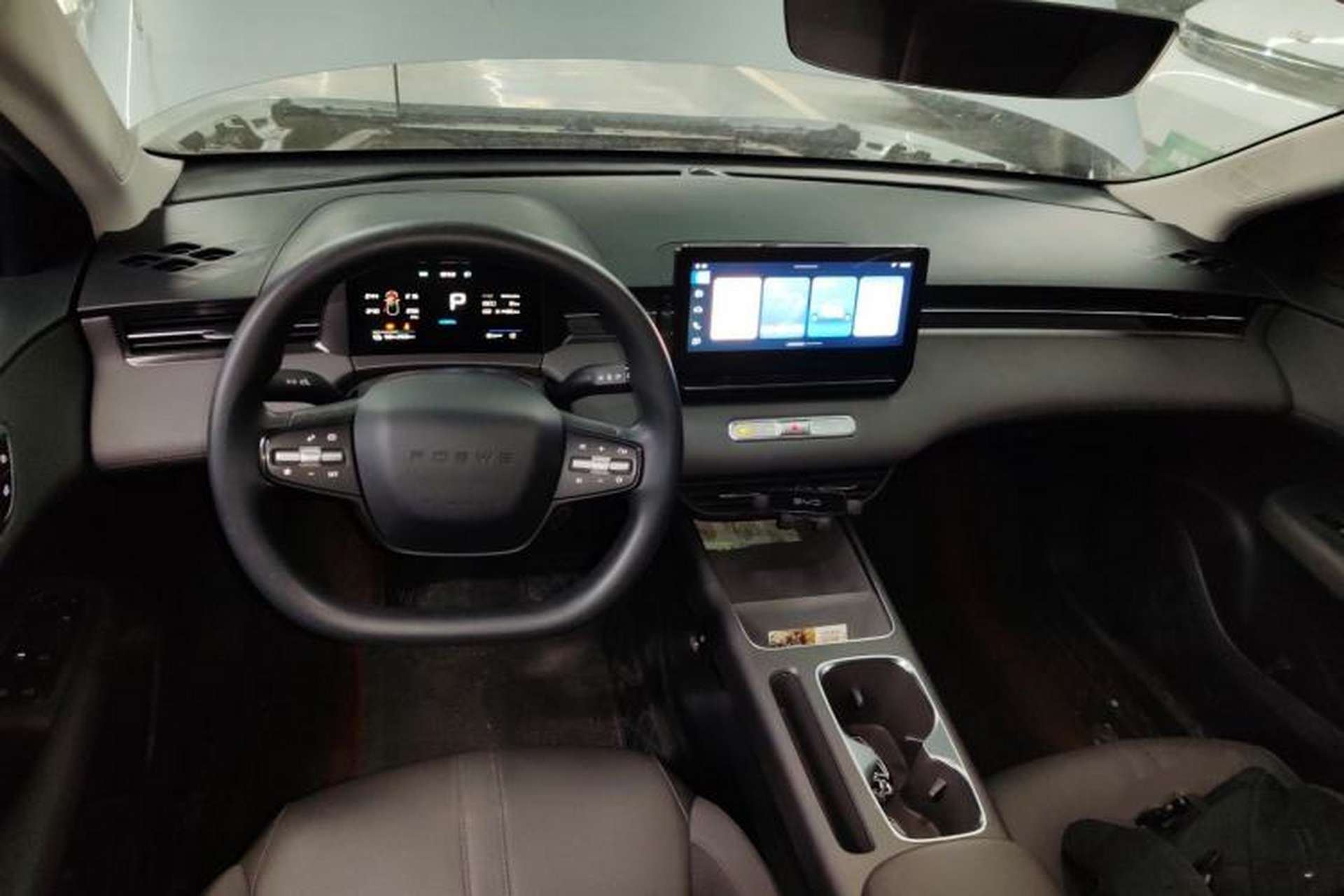 Used Roewe D6 2025 450 km Premium Edition Interior 2
