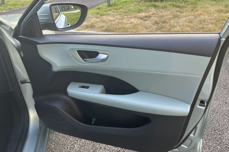 Used Roewe D6 2025 520km Smart Enjoyment Version Interior 3