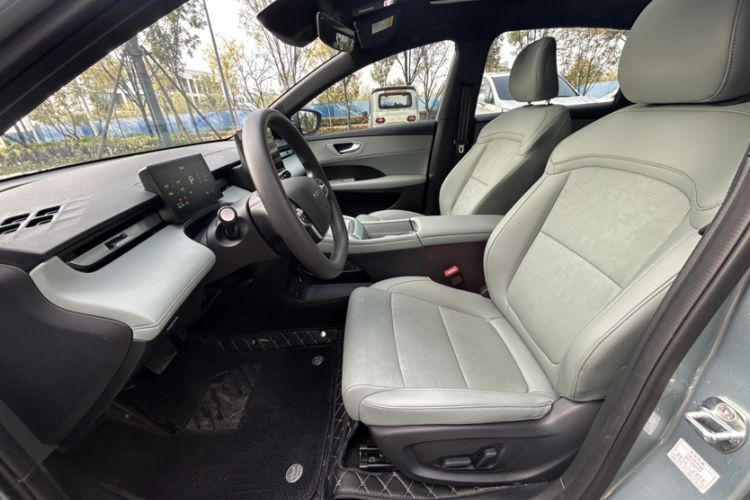 Used Roewe D6 2025 520km Smart Enjoyment Version Interior 6