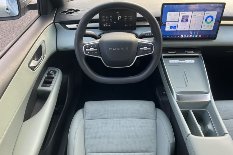 Used Roewe D6 2025 520km Smart Enjoyment Version Interior 7