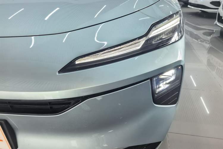 Used Roewe D6 2025 450 km Premium Edition Left Front Headlight