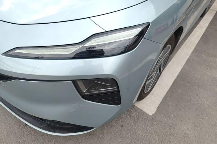Used Roewe D6 2025 450 km Premium Edition Left Front Headlight