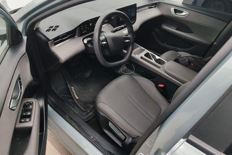 Used Roewe D6 2025 450 km Premium Edition Left Front Seat