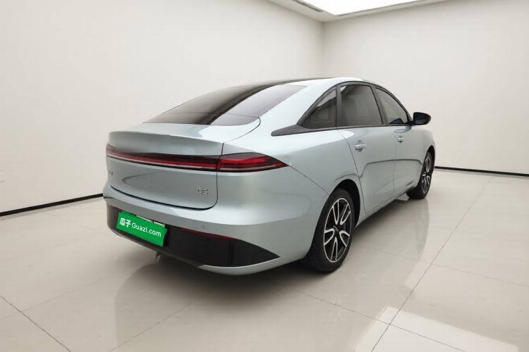 Used Roewe D6 2025 450km Deluxe Edition Rear Right 45 Deg