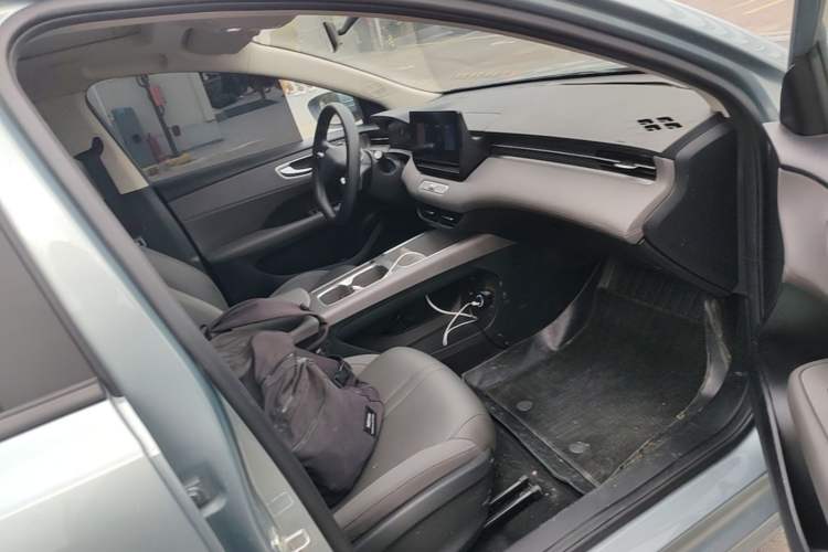 Used Roewe D6 2025 450 km Premium Edition Right Front Seat