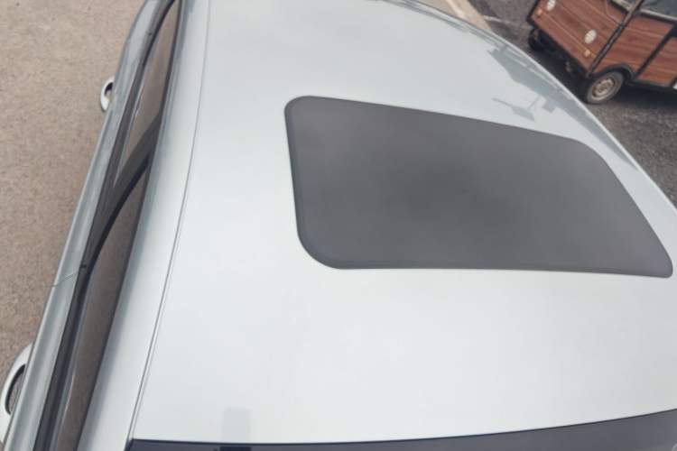 Used Roewe D6 2025 450 km Premium Edition Roof
