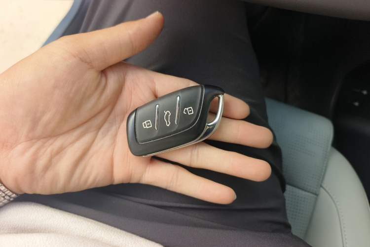 Used Roewe D6 2025 520km Smart Enjoyment Version Vehicle Key