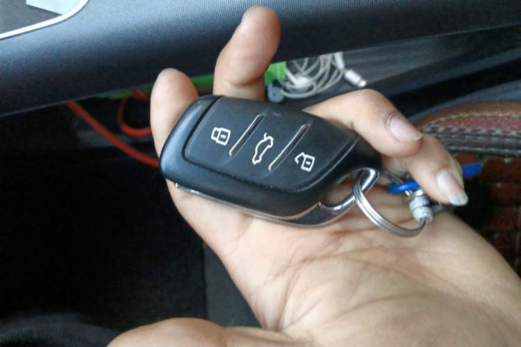 Used Roewe D6 2025 450 km Premium Edition Vehicle Key