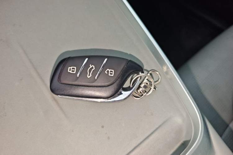 Used Roewe D6 2025 520km Smart Enjoyment Version Vehicle Key