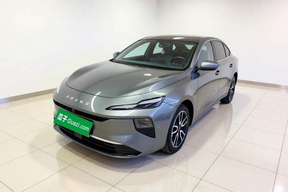 Roewe D6 2025