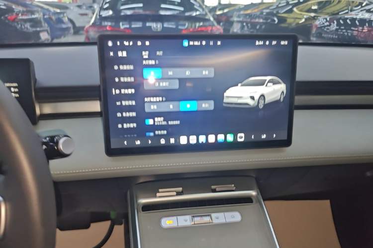 Used Roewe D6 2025 520km Luxury Edition Audio And AC Panel
