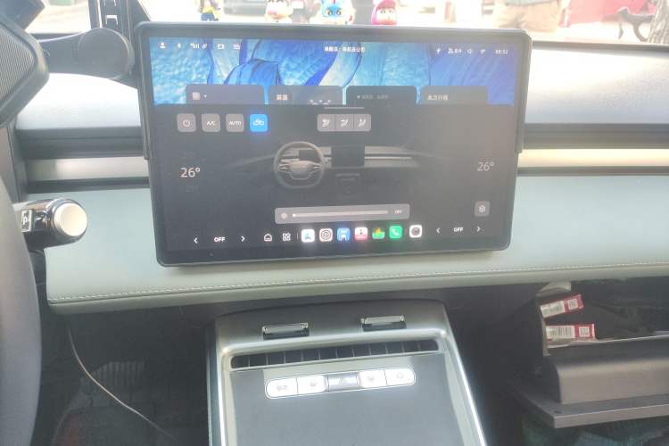Used Roewe D6 2025 450km Deluxe Edition Audio And AC Panel