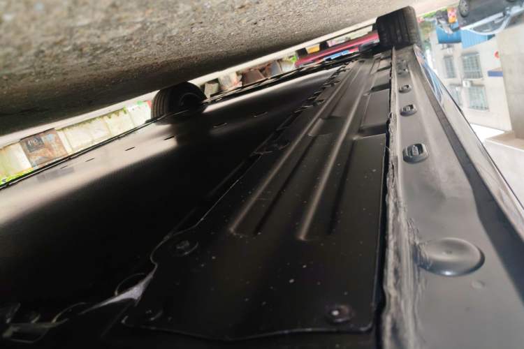 Used Roewe D6 2025 450 km Premium Edition Chassis Rear Left