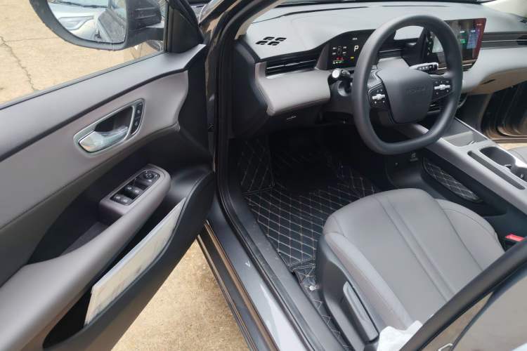 Used Roewe D6 2025 450 km Premium Edition Driver Seat
