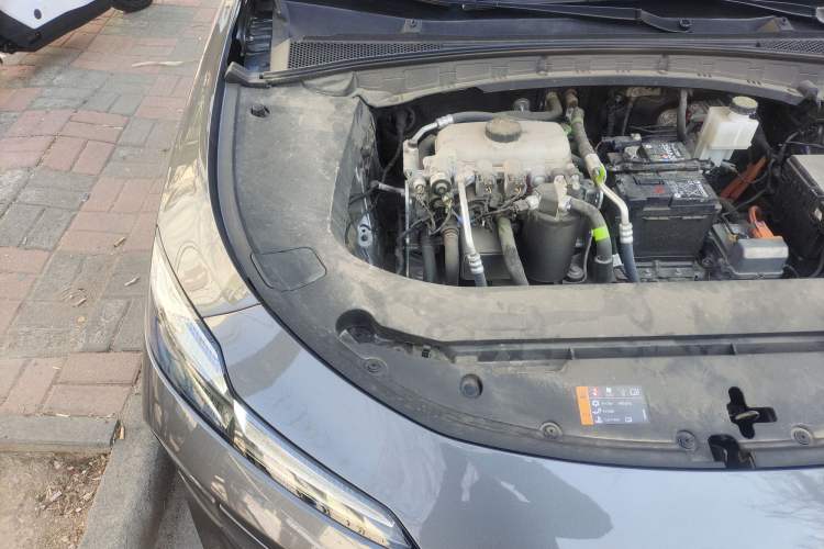 Used Roewe D6 2025 450km Deluxe Edition Engine Bay Right