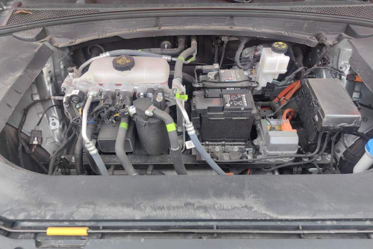 Used Roewe D6 2025 520km Luxury Edition Engine Bay