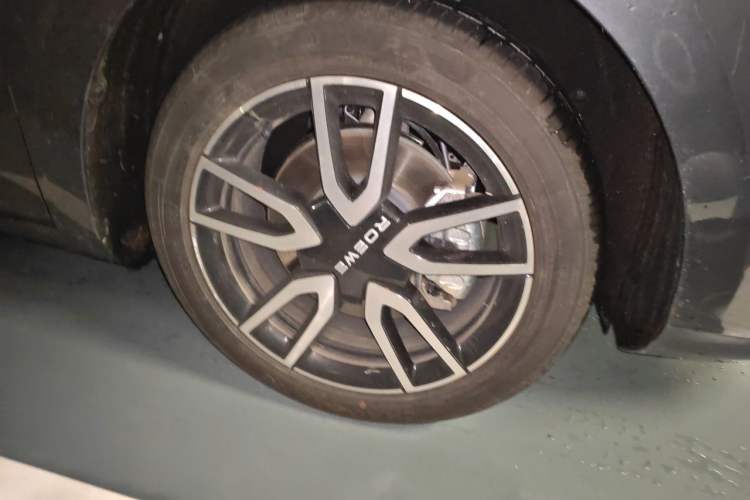 Used Roewe D6 2025 520km Luxury Edition Exterior 1