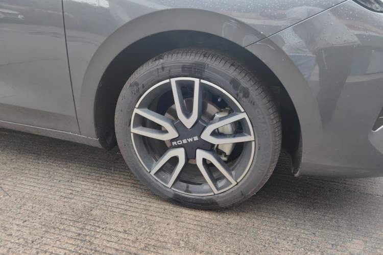 Used Roewe D6 2025 450km Deluxe Edition Exterior 1