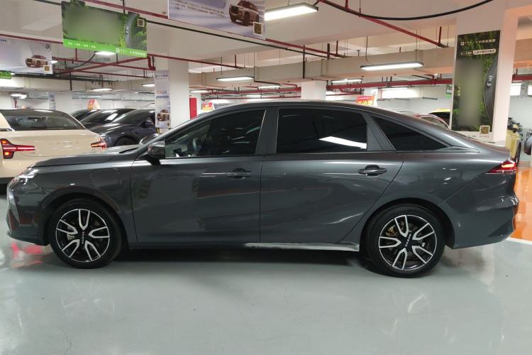 Used Roewe D6 2025 520km Luxury Edition Exterior 3
