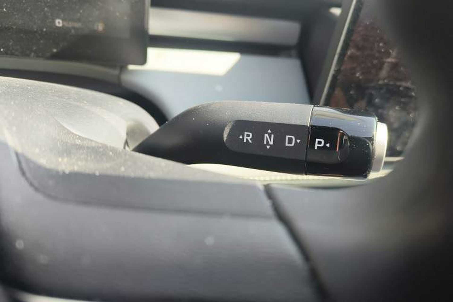 Used Roewe D6 2025 450km Deluxe Edition Gear Lever