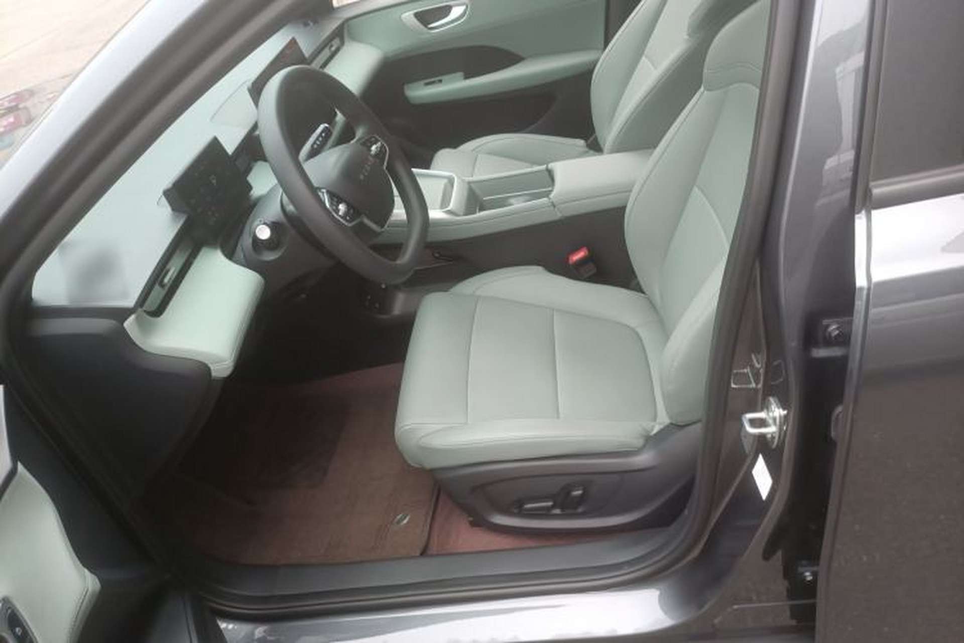 Used Roewe D6 2025 450km Deluxe Edition Interior 3